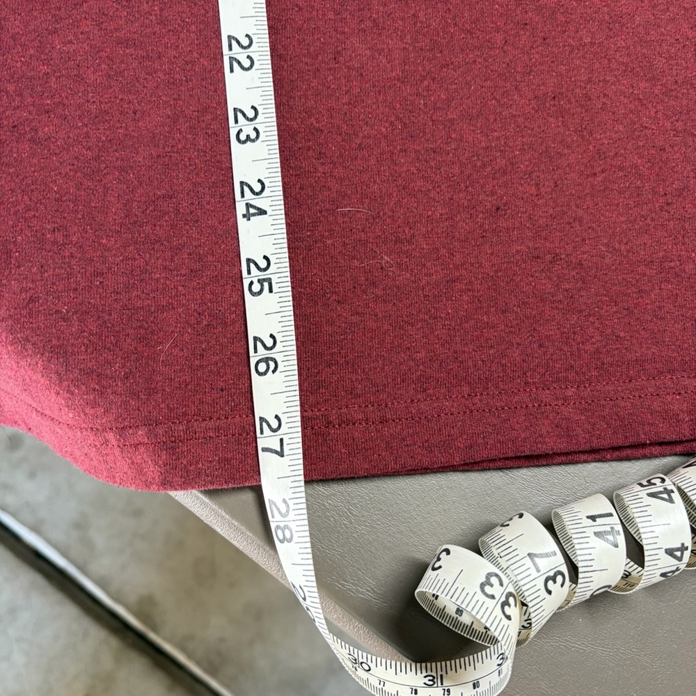 Patagonia red crewneck tee with grey trim - Picture 7 of 7